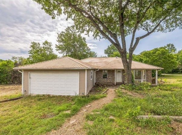 37 Busby Lane, Bells, TX 75414