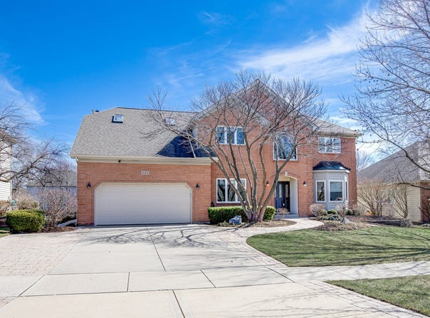 828 Sanctuary Lane, Naperville, IL 60540
