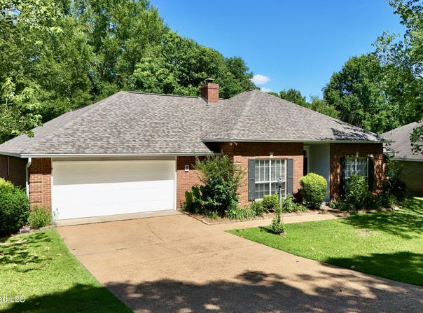 8 Parkview Road, Clinton, MS 39056