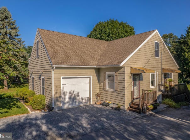 469 ROXBURY Road, SHIPPENSBURG, PA 17257