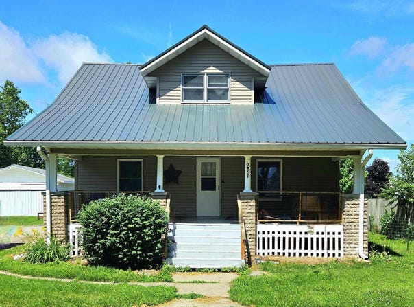 221 S Cross Street, Birmingham, IA 52535