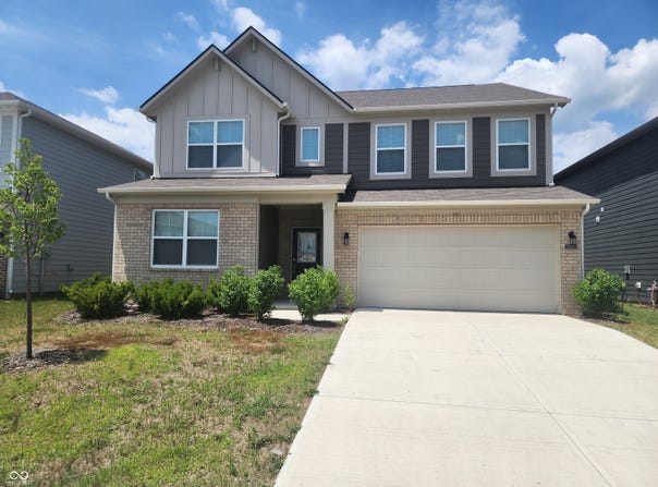 2431 S Carlota Drive, New Palestine, IN 46163
