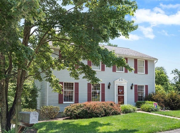 249 Duquesne Blvd, Plum Boro, PA 15068