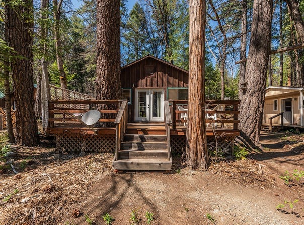 60 Dorleska Court, Trinity Center, CA 96091