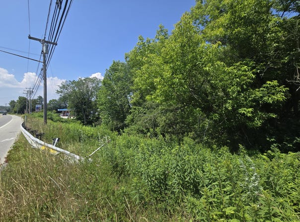 1944 Lisbon Road, Lewiston, ME 04240