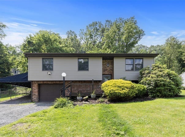 3863 Grist Mill Ln, Murrysville, PA 15668