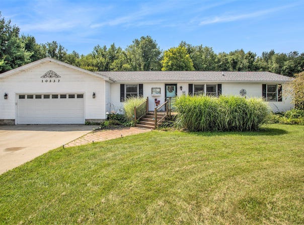 10337 4 Mile Road, East Leroy, MI 49051