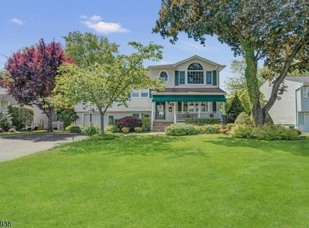 31 Woodvale Rd, Glen Rock Boro, NJ 07452-3611