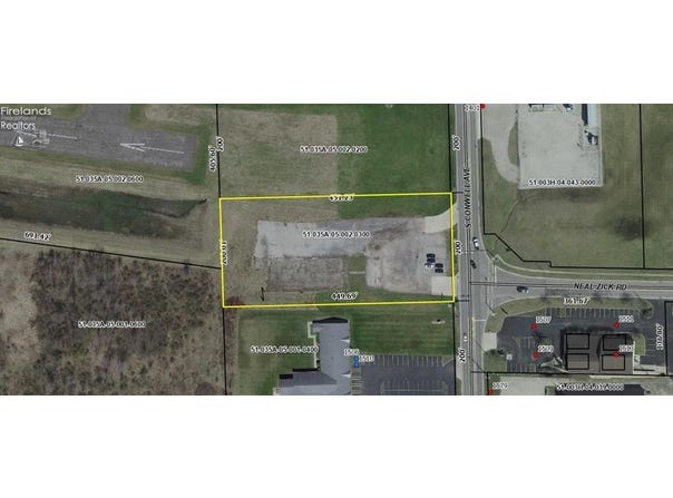 1424 Conwell Ave, Willard, OH 44890