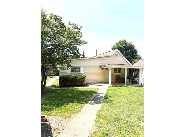 256 North Wells Street, Sistersville, WV 26175