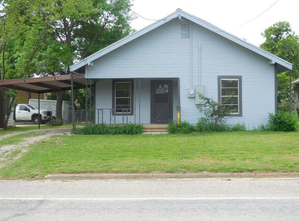 1202 W Main Street, Eastland, TX 76448