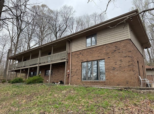 3076  E St Rd 66, Cannelton, IN 47520
