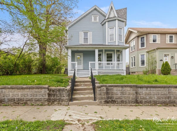 837 S 4th Avenue, Kankakee, IL 60901