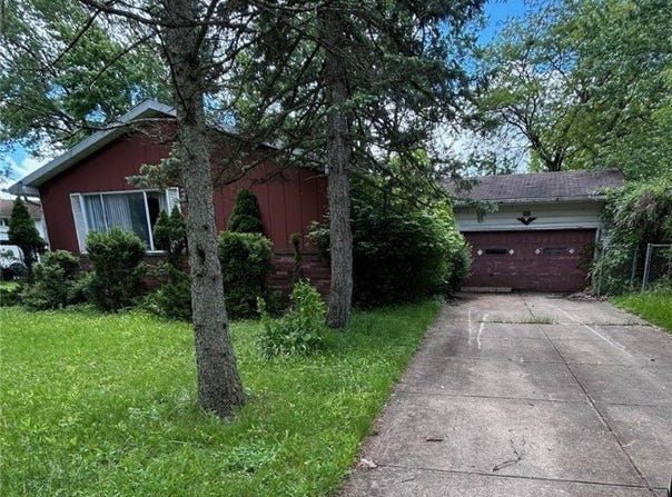 706 Archer Road, Bedford, OH 44146