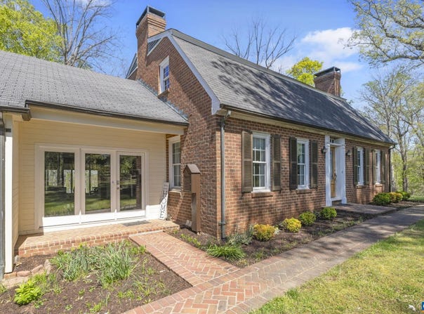 330 CARRSBROOK DR, CHARLOTTESVILLE, VA 22901