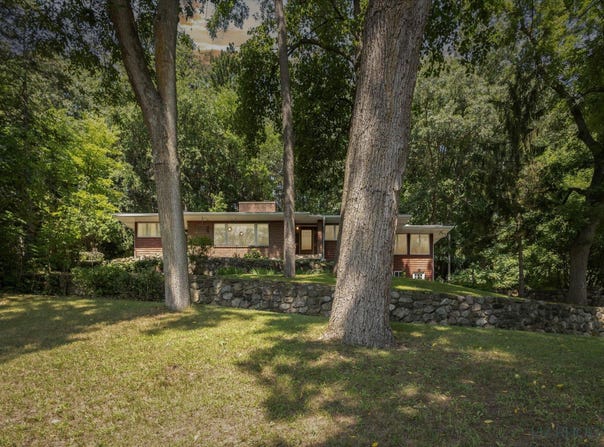 10505 Fulton Street E, Lowell, MI 49331