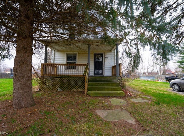 148 Oak Street, Elyria, OH 44035
