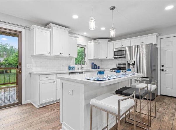 11508 Georgia Avenue N, Champlin, MN 55316