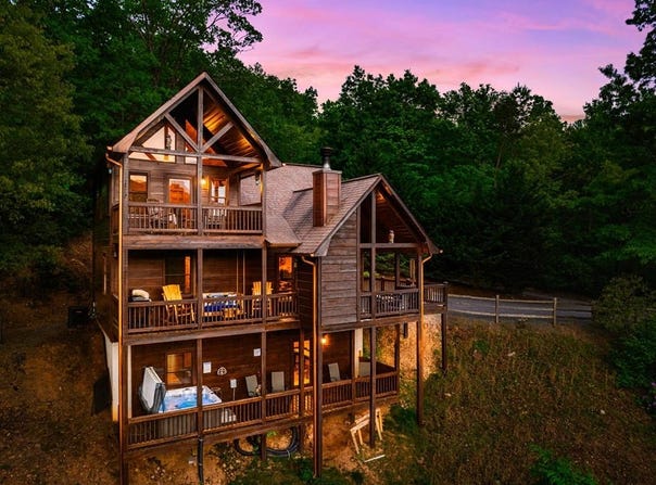 273 Deer Crest Heights, Blue Ridge, GA 30513