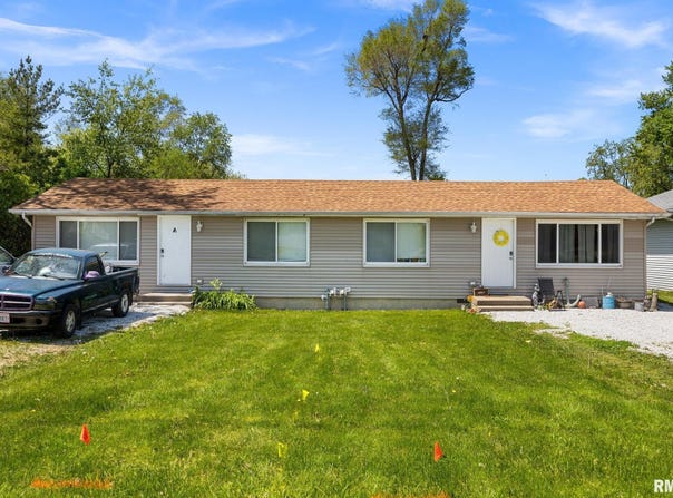 106 ERNEST Street, Washington, IL 61571