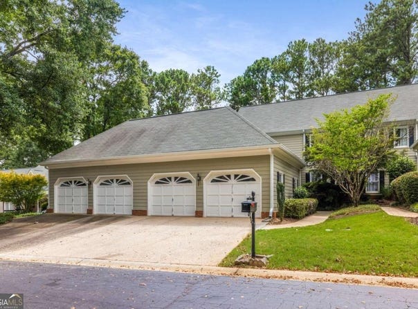 3710 Wedgewood Chase, Peachtree Corners, GA 30092
