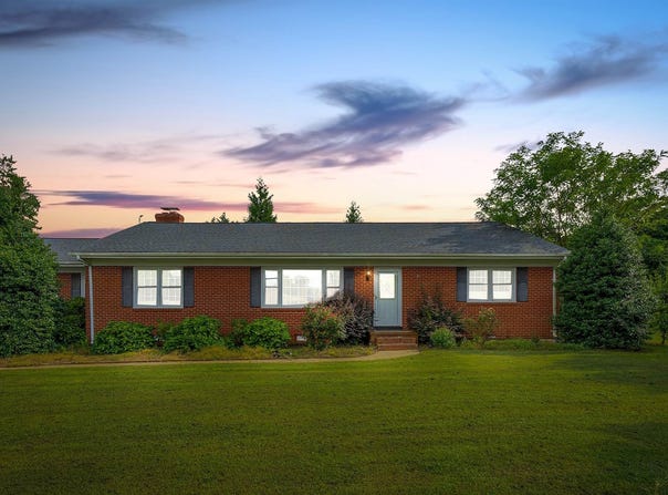 7437 Ridge View Rd, Mechanicsville, VA 23111