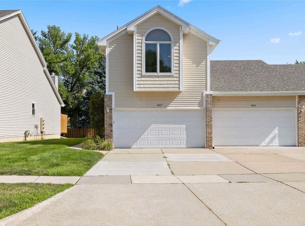 1067 Bradford Place, West Des Moines, IA 50266