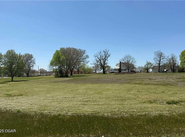 00000 Barton Avenue, Parsons, KS 67357
