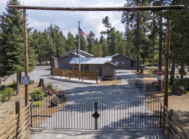 854 Fort Jack Pine Drive, Gilchrist, OR 97737