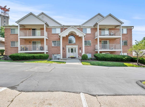 5765 Cheviot Road, Cincinnati, OH 45247