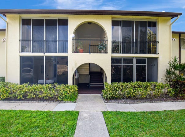 3492 La Mar Court, Greenacres, FL 33463