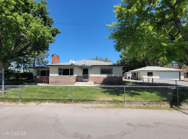 306 Memory Lane, Yerington, NV 89447