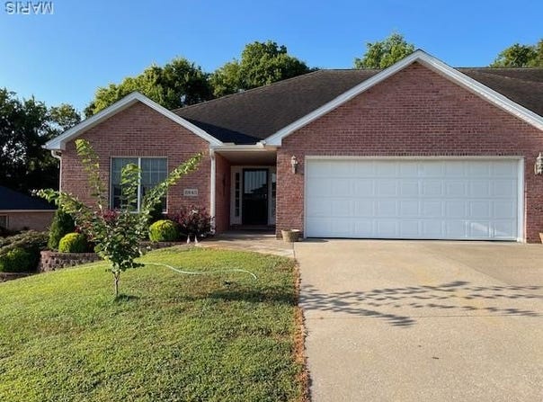 2843 Lynwood Hills Drive, Cape Girardeau, MO 63701