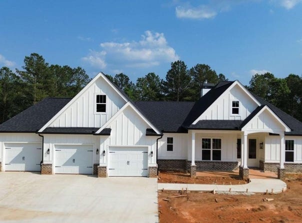1010 Cable, Waleska, GA 30183