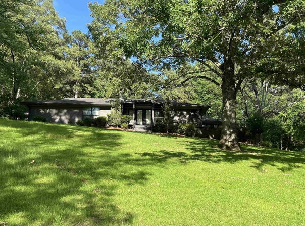Lewisville, AR 71845-0000