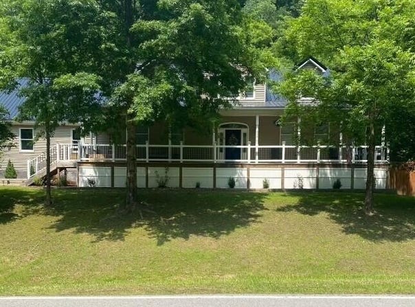 1082 Caudill Fork, Staffordsville, KY 41256