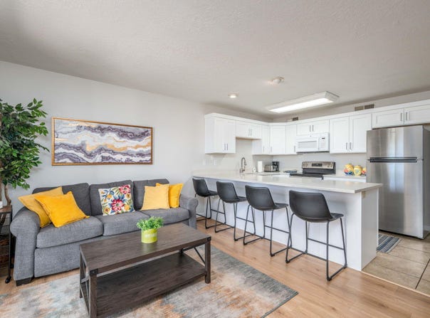 1845 W CANYON VIEW DR, St George, UT 84770