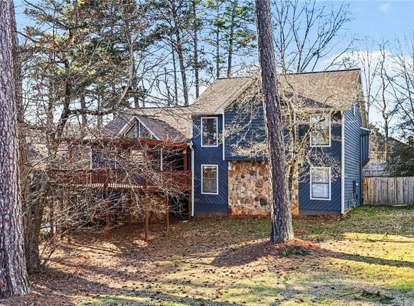 2711 Old Coach Road, Duluth, GA 30096