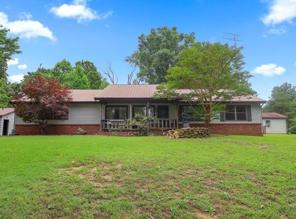 2340 Otter Lake Loop, Hanson, KY 42413