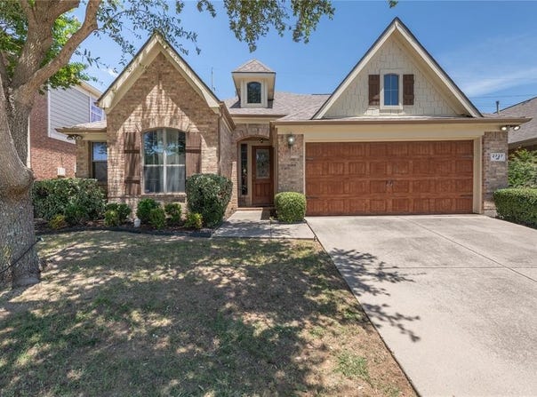 2727 Wrangler Lane, Sachse, TX 75048