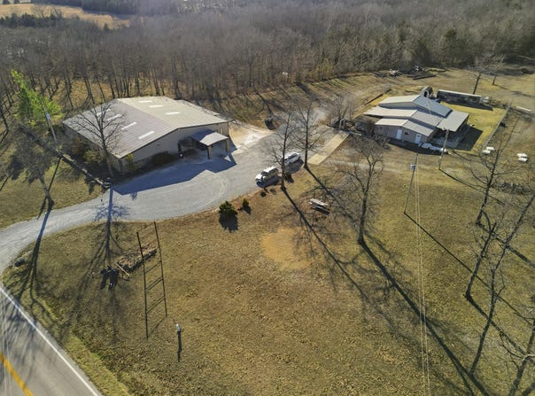 6927 Highway 17, Houston, MO 65483