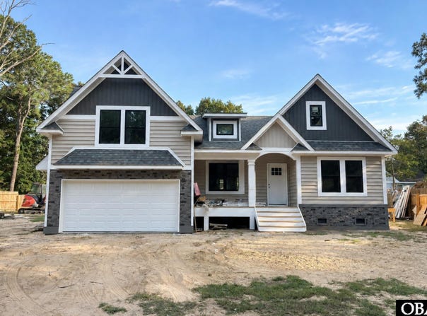 111 Johnson Street, Jarvisburg, NC 27947
