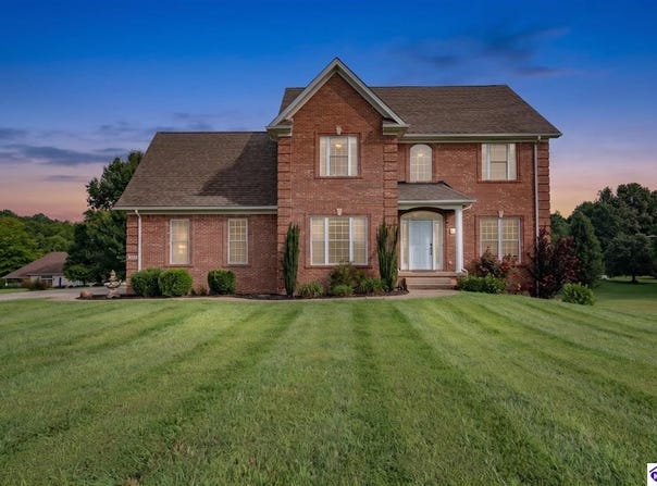 427 Deer Run Way, Elizabethtown, KY 42701-6548