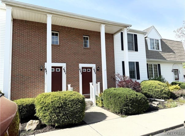 695 Sattle Drive, Lewiston, NY 14174