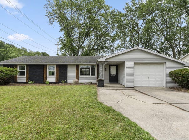 6228 Birchdale Drive, Fort Wayne, IN 46815