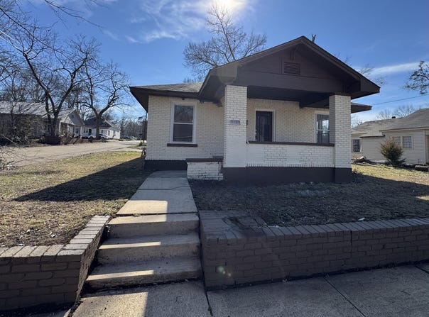 304 Cleveland, New Albany, MS 38652