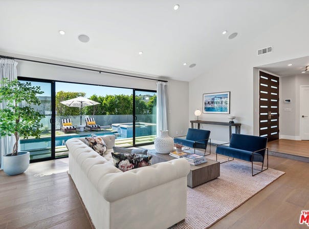 2170 Mount Olympus Dr, Los Angeles, CA 90046