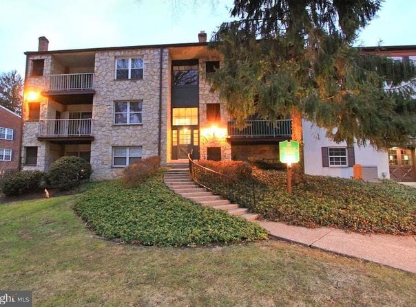 414 DRUMMERS LANE, WAYNE, PA 19087