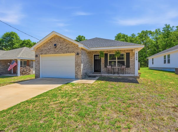 5159 Lake Drive, Crestview, FL 32539