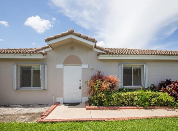 1711 Sw 116th Way, Miramar, FL 33025